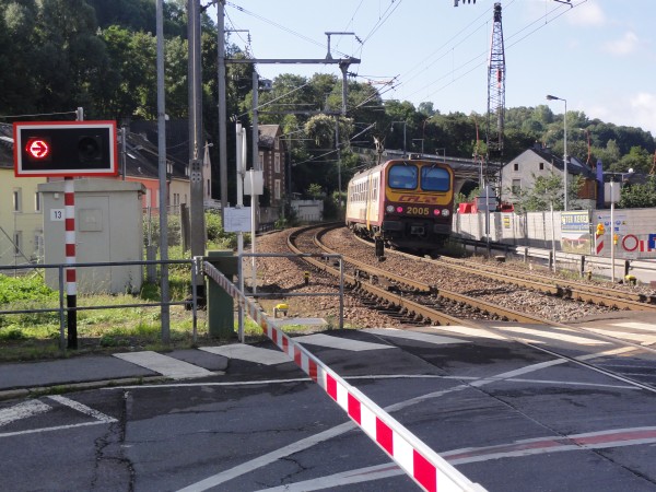 road crossing in Dommeldange